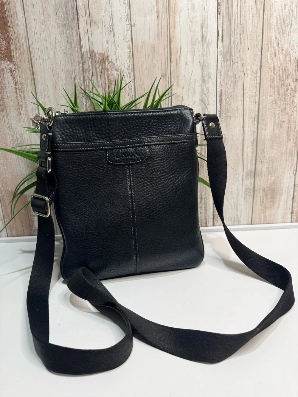 Coach Black Pebble Grain Leather Crossbody Bag Purse Adjustable Strap Read - Picture 1 of 7